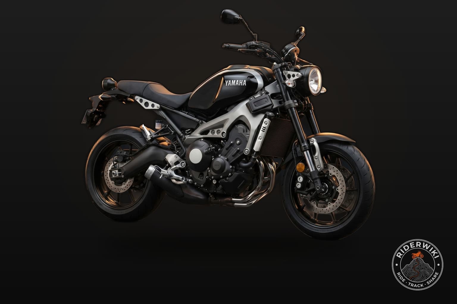 Yamaha XSR900